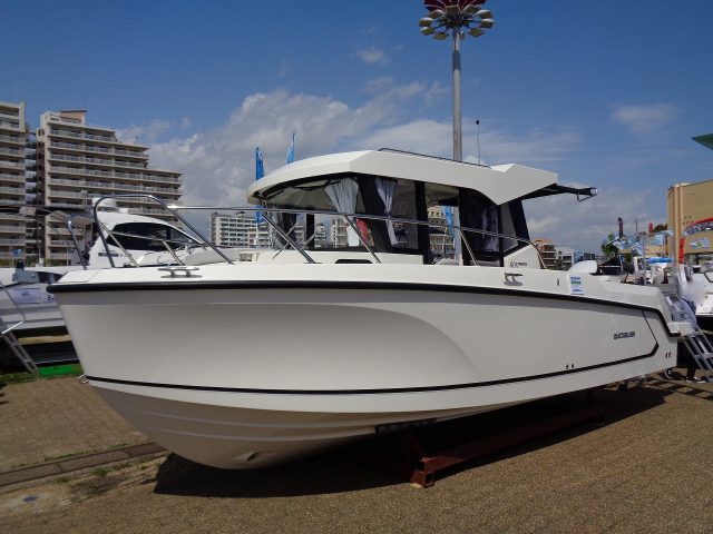 QUICKSILVER 805 Pilothouse NO.9