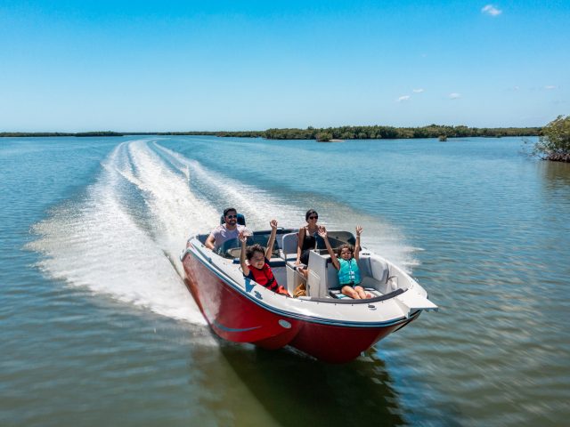 BAYLINER ELEMENT M19