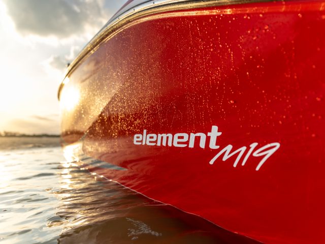 BAYLINER ELEMENT M19 NO.19